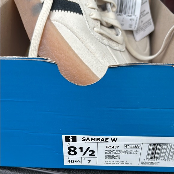 Adidas Women's Samba Sneakers - Cream and Black size 8.5 - Picture 2 of 6